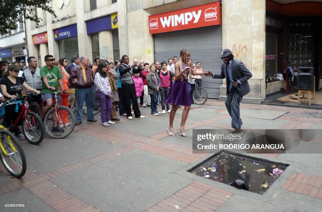 COLOMBIA-STREET-ARTISTS