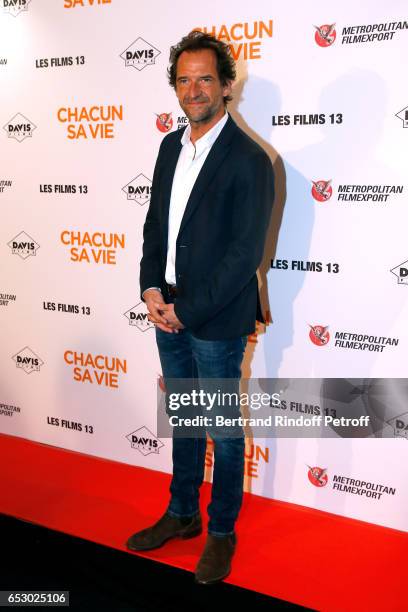 Stephane de Groodt attends the "Chacun sa vie" Paris Premiere at Cinema UGC Normandie on March 13, 2017 in Paris, France.