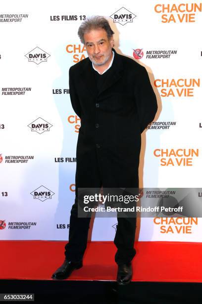 Raphael Mezrahi attends the "Chacun sa vie" Paris Premiere at Cinema UGC Normandie on March 13, 2017 in Paris, France.