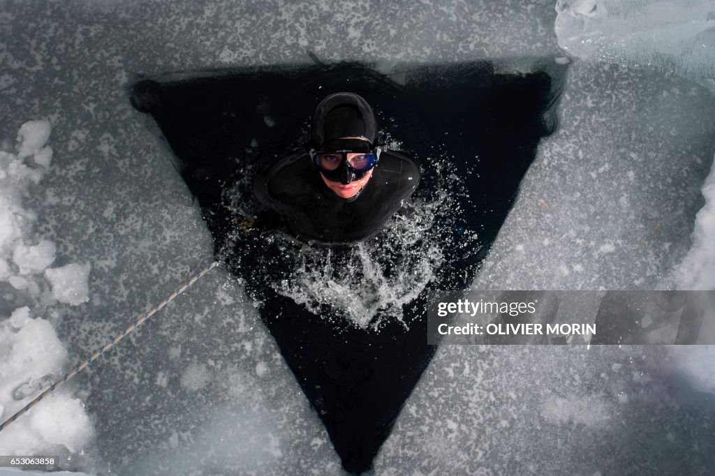 FINLAND-FROZEN-SEA-WINTER-ARCTIC-LIFESYLE-LAKE-FREEDIVING-FREEDI