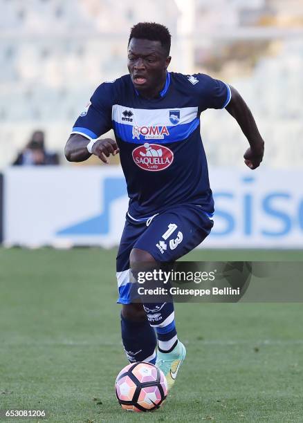 Sulley Muntari of Pescara Calcio in action during the Serie A match between Pescara Calcio and Udinese Calcio at Adriatico Stadium on March 12, 2017...