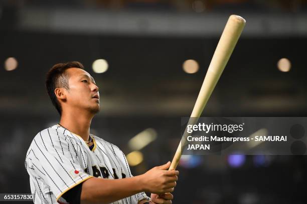 Infielder Sho Nakata of Japan warms up prior to the World Baseball Classic Pool E Game Four between Cuba and Japan at the Tokyo Dome on March 14,...