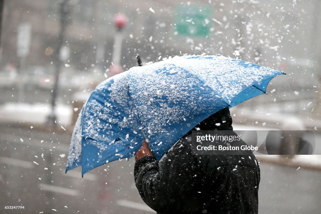 Winter Storm Arrives In Boston