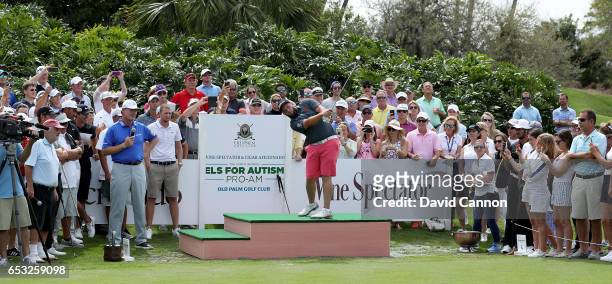 Andrew Johnson of England attempts the hole-in one challenge shot for the two million dollar prize during the Els for Autism pro-am at the Old Palm...
