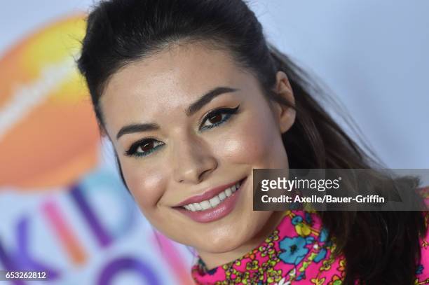 Actress Miranda Cosgrove arrives at Nickelodeon's 2017 Kids' Choice Awards at USC Galen Center on March 11, 2017 in Los Angeles, California.