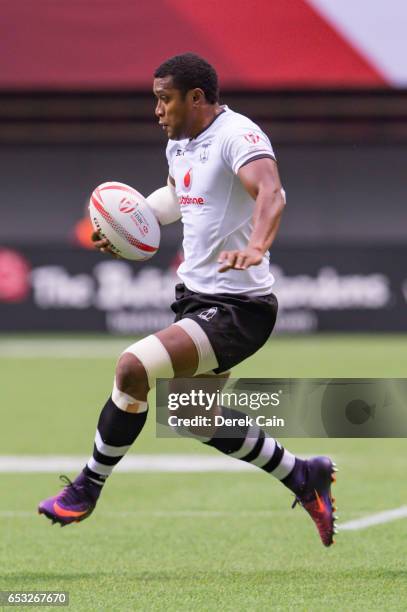 Samisoni Viriviri of Fiji runs with the ball against Australia during day 2 of the 2017 Canada Sevens Rugby Tournament on March 12, 2017 in...