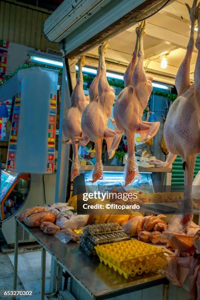 poltry, chicken, turkey and eggs - yellow fried chicken stock pictures, royalty-free photos & images