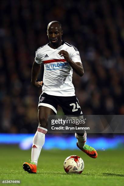 Sone Aluko of Fulham in action during the Sky Bet Championship match between Fulham and Blackburn Rovers at Craven Cottage on March 14, 2017 in...