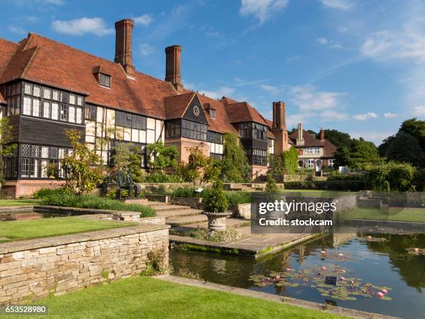 wisely rhs garden, england - royal horticultural society stock-fotos und bilder