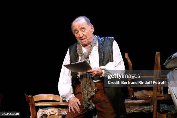 Claude Brasseur performs in "L'indigent Philosophe ou la pilosophie de la joie" at Theatre de L'Atelier on February 28, 2017 in Paris, France.