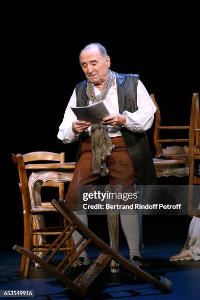 Claude Brasseur performs in "L'indigent Philosophe ou la pilosophie de la joie" at Theatre de L'Atelier on February 28, 2017 in Paris, France.