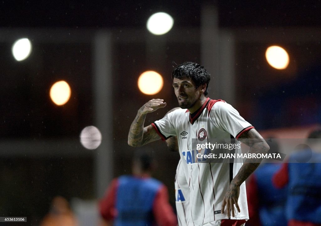 FBL-LIBERTADORES-SANLORENZO-PARANAENSE