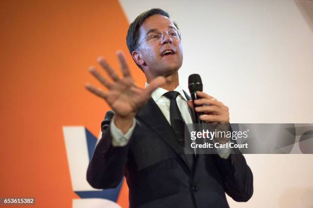 Dutch Prime Minister Mark Rutte makes a speech following his victory in the Dutch general election on March 15, 2017 in The Hague, Netherlands. Dutch...