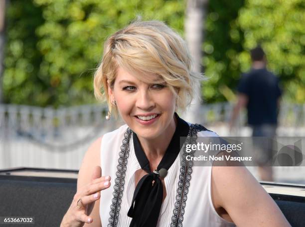 Jenna Elfman visits "Extra" at Universal Studios Hollywood on March 15, 2017 in Universal City, California.