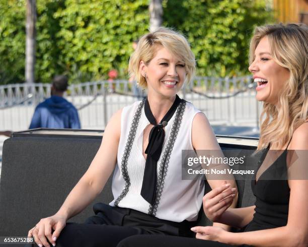 Jenna Elfman visits "Extra" at Universal Studios Hollywood on March 15, 2017 in Universal City, California.