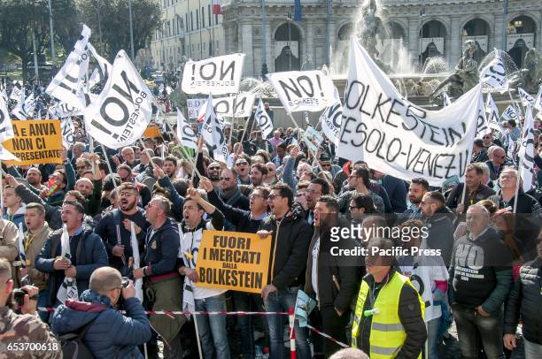 National demonstration itinerant workers in Rome to demand the final stop on the transposition of European Directive Bolkestein which obliges...