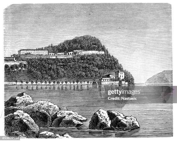 villa serbelloni on lake como - lake como view stock illustrations