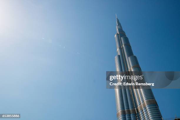 reach for the sky - burj khalifa stock pictures, royalty-free photos & images