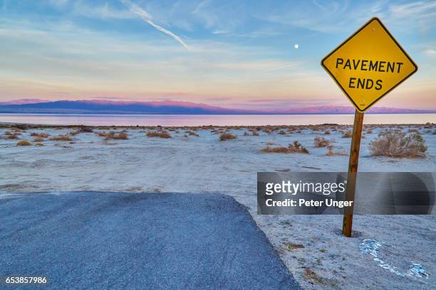 end sign at the salton sea,california,usa - the end stock pictures, royalty-free photos & images