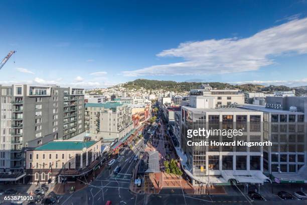 elevated street view: wellington new zealand - howard street stock pictures, royalty-free photos & images