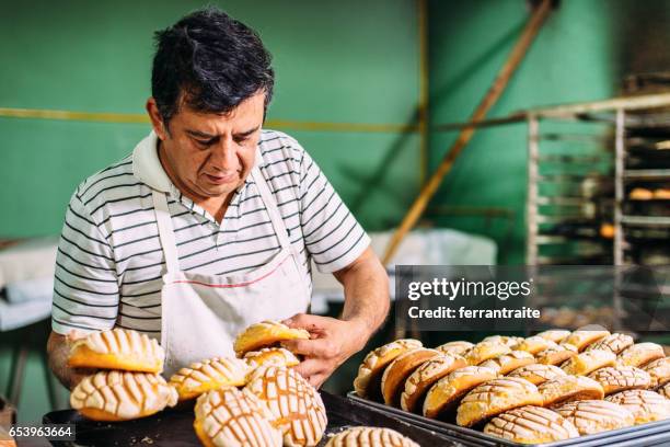 artisan panadería - sweet bread fotografías e imágenes de stock