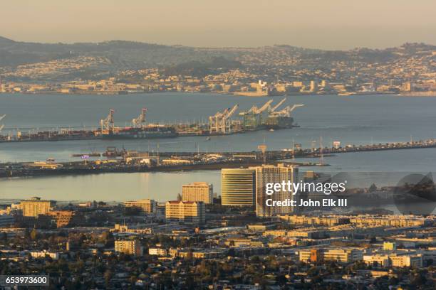 emeryville and port of oakland from berkeley hills - berkeley bildbanksfoton och bilder