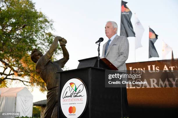 Curtis Strange speaks to a large gathering during the Arnold Palmer statue lighting ceremony at the Arnold Palmer Invitational presented by...
