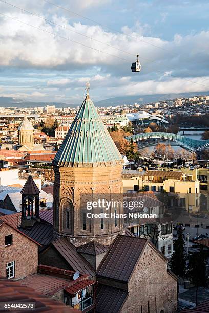 view of aerial tramway in tbilisi - georgien stock pictures, royalty-free photos & images