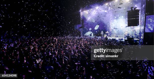 musik-konzert  - festival bühne stock-fotos und bilder