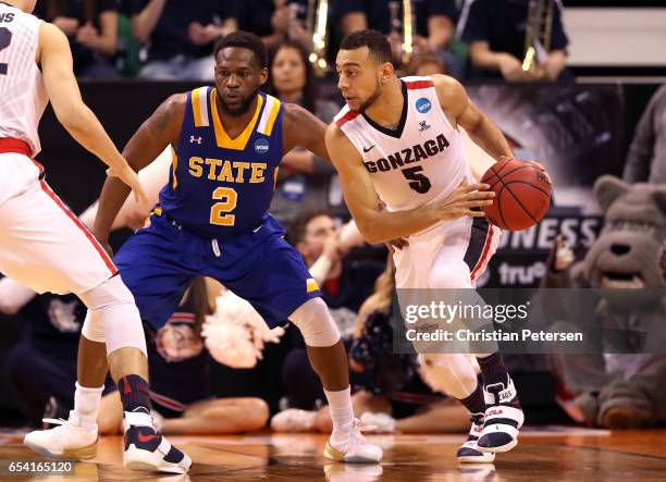 Tevin Letronball 129 Tevin King Photos & High Res Pictures - Getty Images