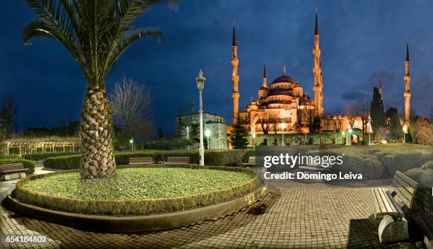 sultan ahmed mosque, islanbul, turkey - espiritualidad imagens e fotografias de stock