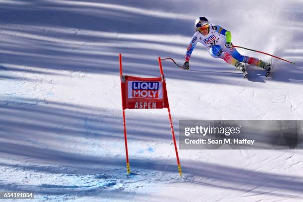Lindsey Vonn of the United States competes in the ladies' Super-G for the 2017 Audi FIS Ski World Cup Final at Aspen Mountain on March 16, 2017 in...
