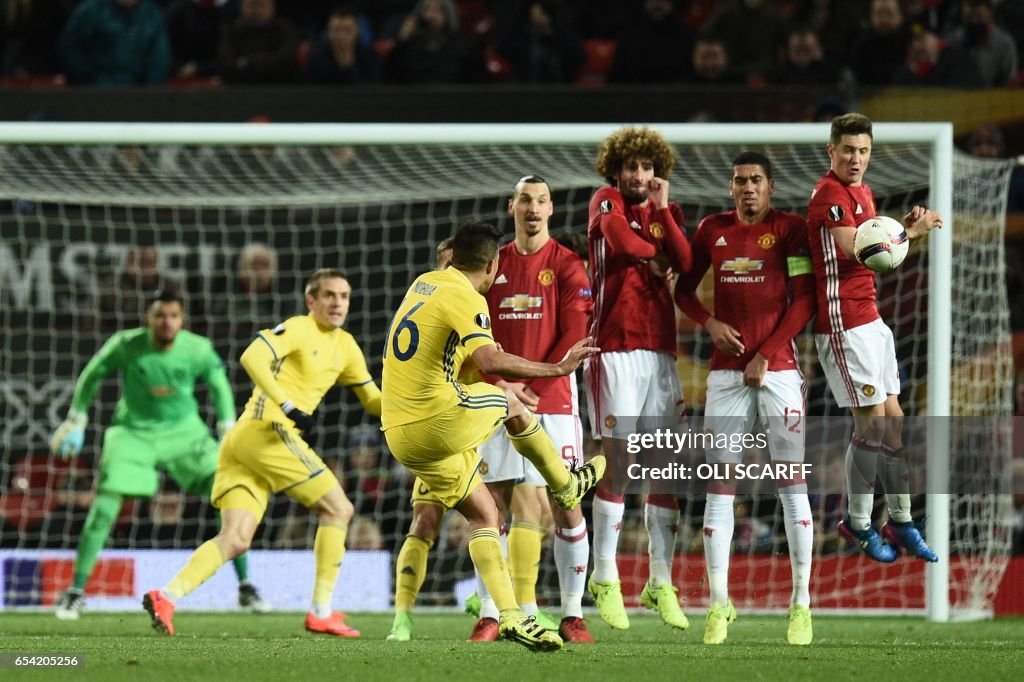 TOPSHOT-FBL-EUR-C3-MAN UTD-ROSTOV