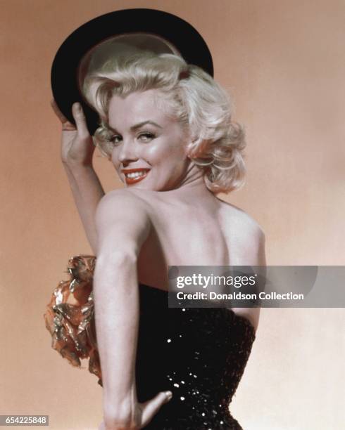 Actress Marilyn Monroe poses for a publicity still for the 20th Century Fox film 'Gentlemen Prefer Blondes' in December 1952 in Los Angeles,...