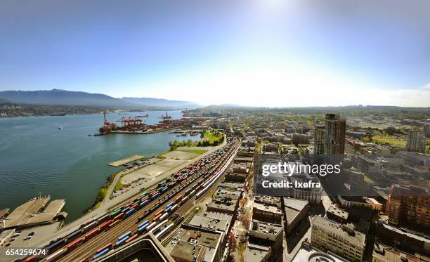 aerial view of port of vancouver - gastown 個照片及圖片檔