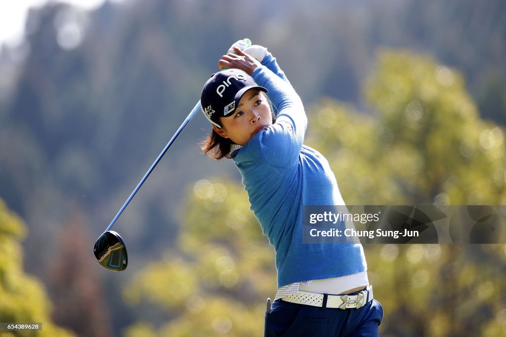 T-Point Ladies Golf Tournament - Day 1