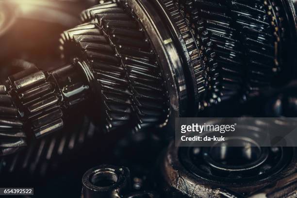 齒輪箱金屬車輪特寫 - gears 個照片及圖片檔