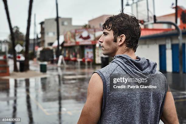 rainy day workout - wet sweatshirt foto e immagini stock