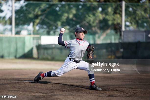 youth baseball players, pitcher - young baseball player stock pictures, royalty-free photos & images