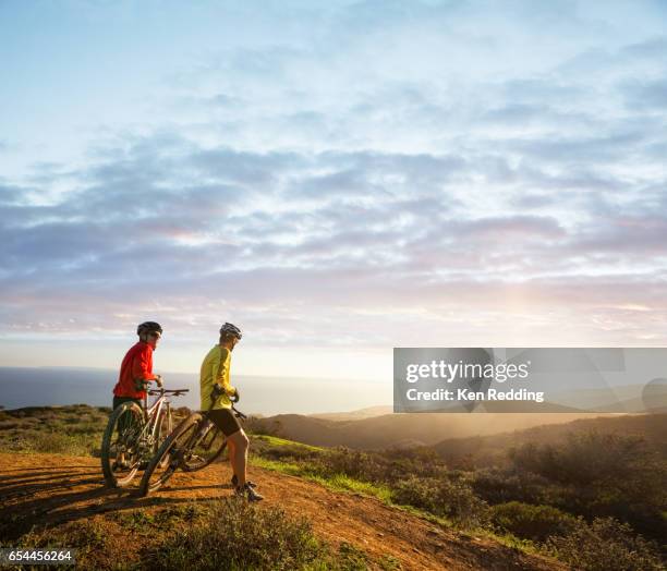 men mt. biking - redding california stock pictures, royalty-free photos & images