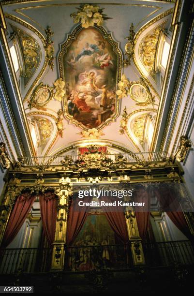 ornately decorated ceiling - ceiling painting art style stock pictures, royalty-free photos & images