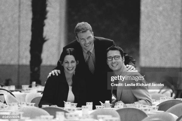 businesspeople meeting at lunch - grené prononcé photos et images de collection