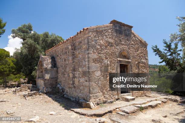 byzantine church of agios georgios galatas at agia triada archeological site, island of crete, greece, mediterranean - agios georgios church stock pictures, royalty-free photos & images