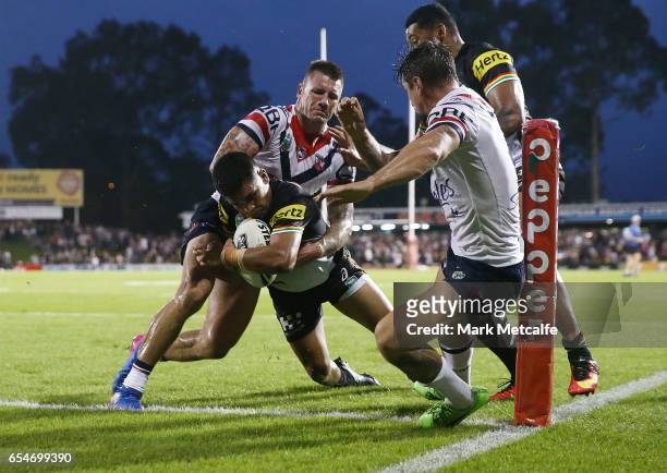 Tyrone Peachey of the Panthers scores a try during the round three NRL match between the Penrith Panthers and the Sydney Roosters at Pepper Stadium...