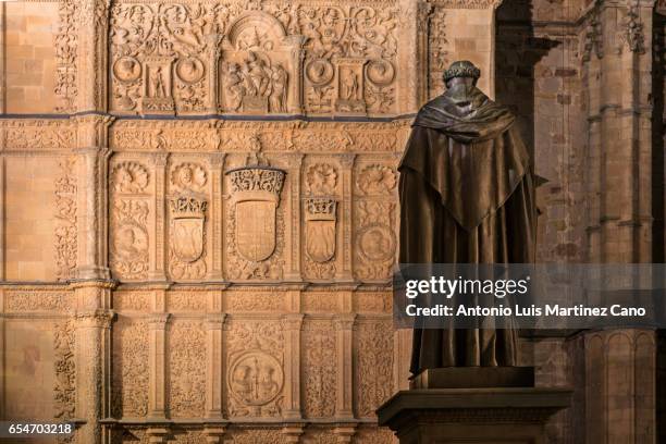 facade of the university of salamanca dating back to the xiiith century. - iluminado stock-fotos und bilder