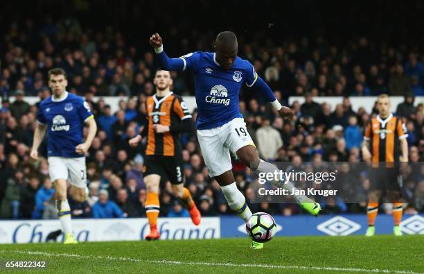 Enner Valencia of Everton scores their second goal during the Premier League match between Everton and Hull City at Goodison Park on March 18, 2017...