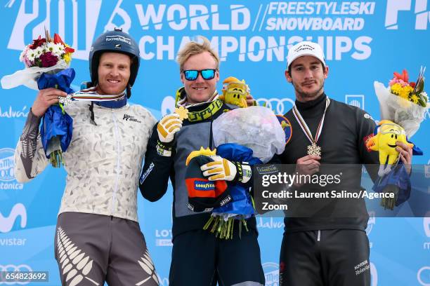 Victor Oehling Norberg of Sweden wins the gold medal, Jamie Prebble of New Zealand wins the silver medal, Francois Place of France wins the bronze...