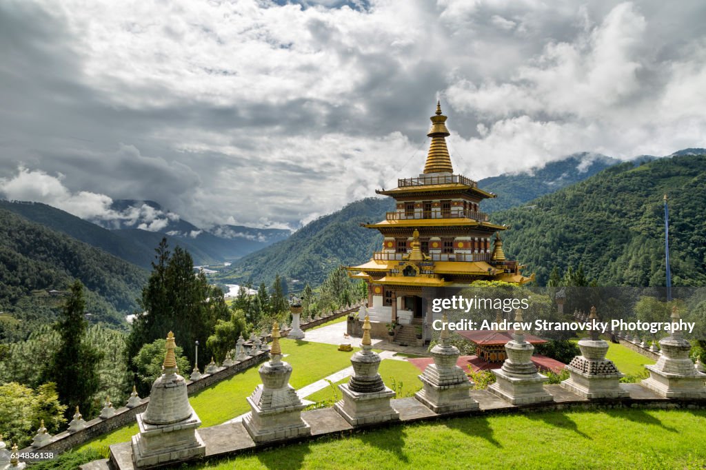 Khamsum Yulley Namgyal Chorten