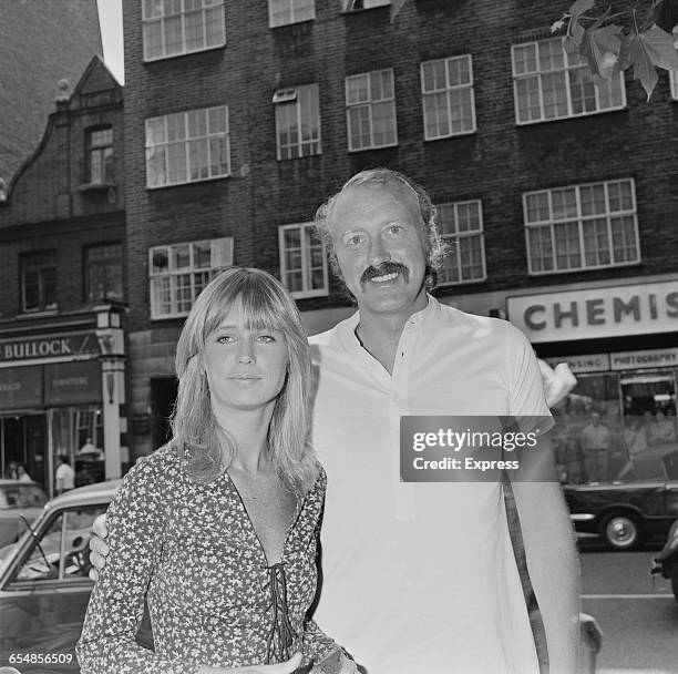 British actor Nicol Williamson marries actress Jill Townsend at Chelsea Register Office, London, 17th July 1971.