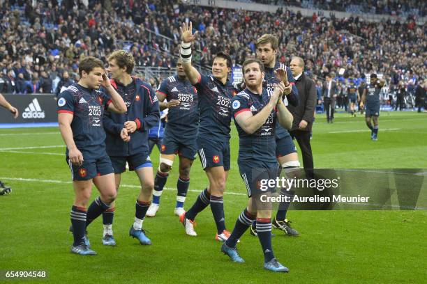 Team France salutes the crowd after their victory over Wales during the RBS Six Nations match between France and Wales at Stade de France on March...